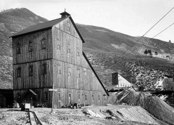 Smuggler Mine in Aspen circa 1900